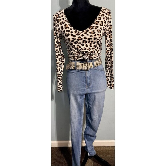 Unbranded Other - Women’s 3 Piece Outfit SzSm Cheetah Top Studded Belt High Waisted Jeans Sz5